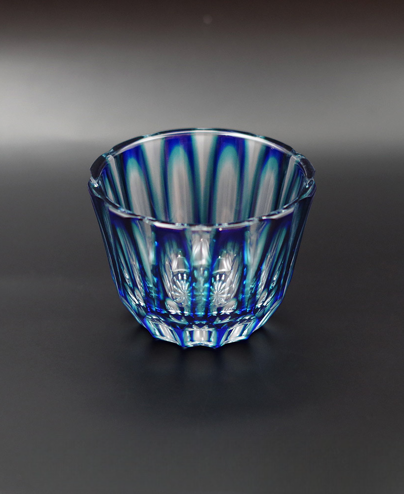 Sake cup Lotus Flower Two-Tone Cover