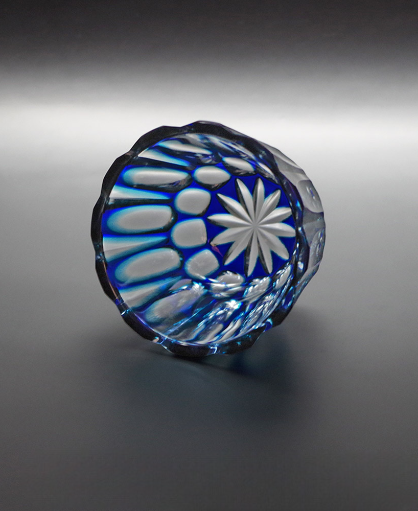 Sake cup Lotus Flower Two-Tone Cover