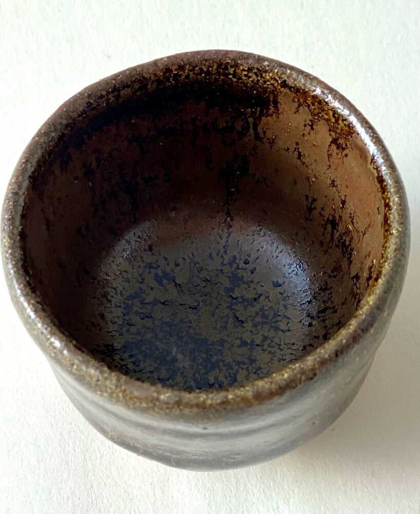 Black Karatsu sake cup with moist black ash-covered glaze, handcrafted by Kimiyuki, diameter 6.5cm height 5.5cm